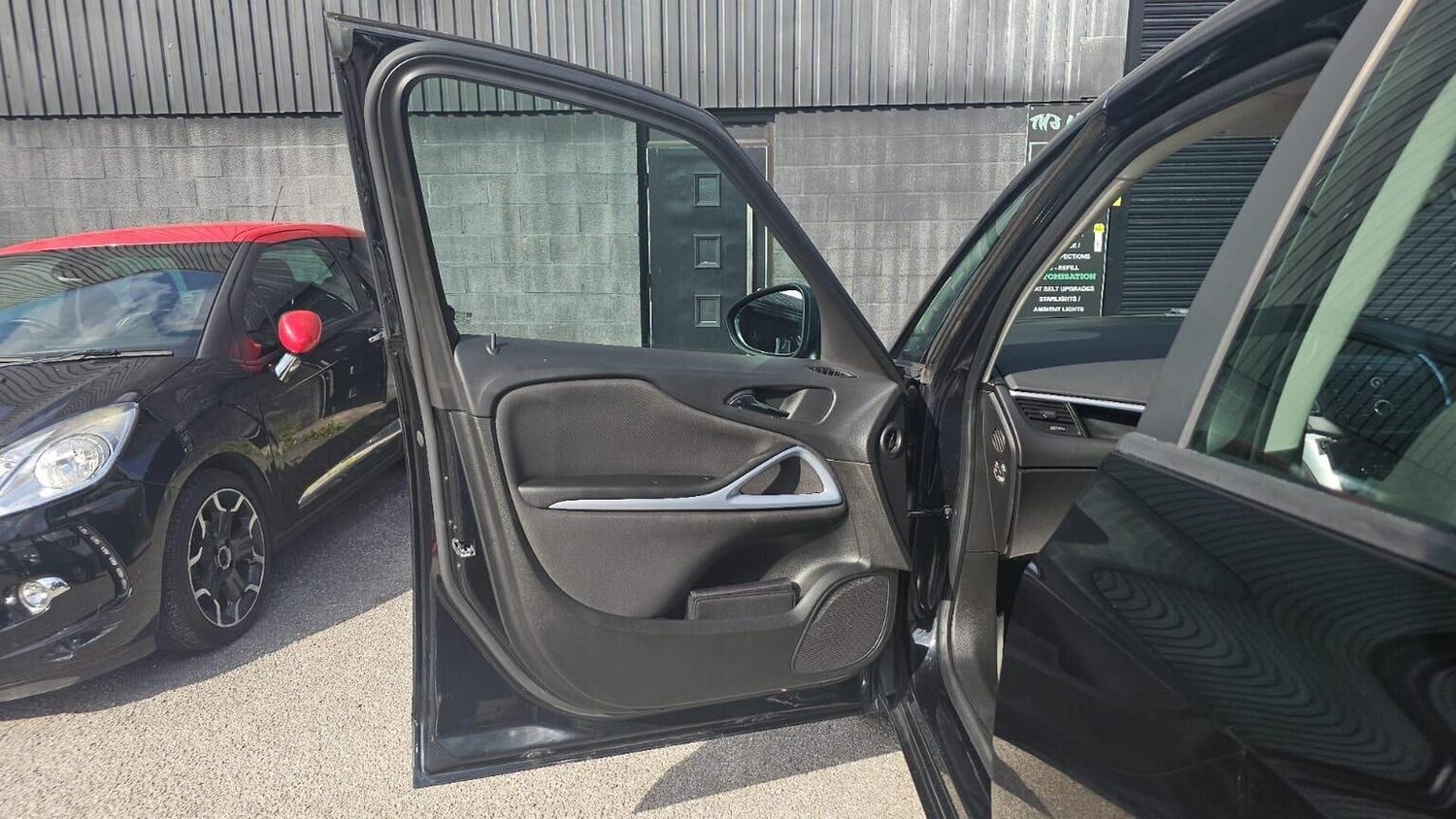 Used Vauxhall Zafira 2014 for sale - 77906388: Photo 38