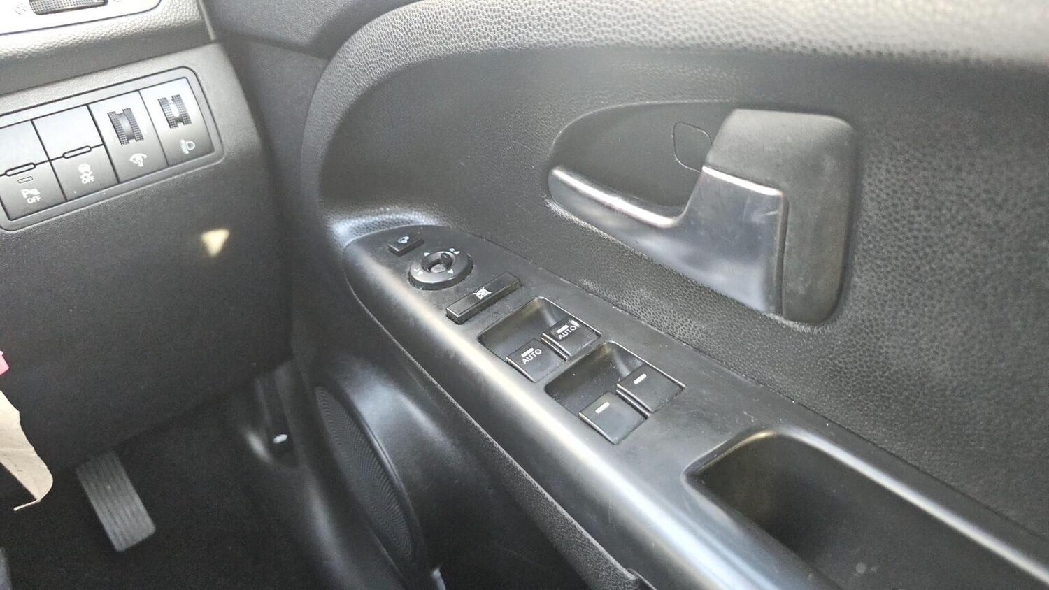 Used Kia Venga 2017 for sale - 77906451: Photo 34