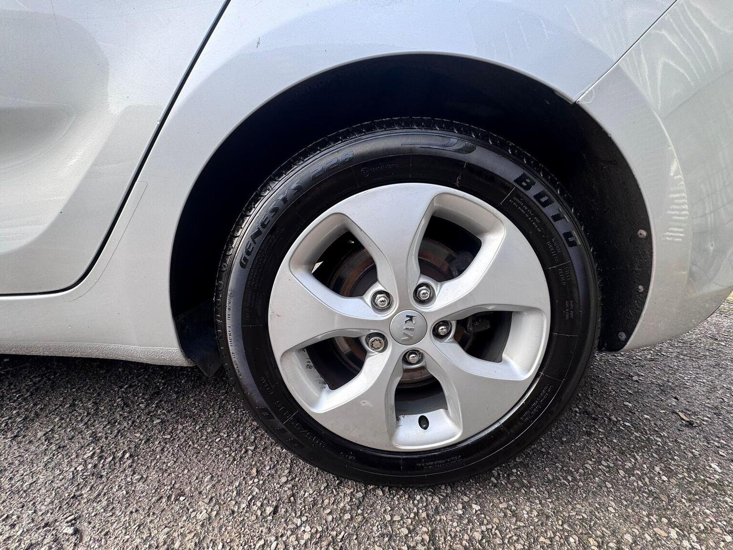 Used Kia Carens 2014 for sale - 77906395: Photo 28