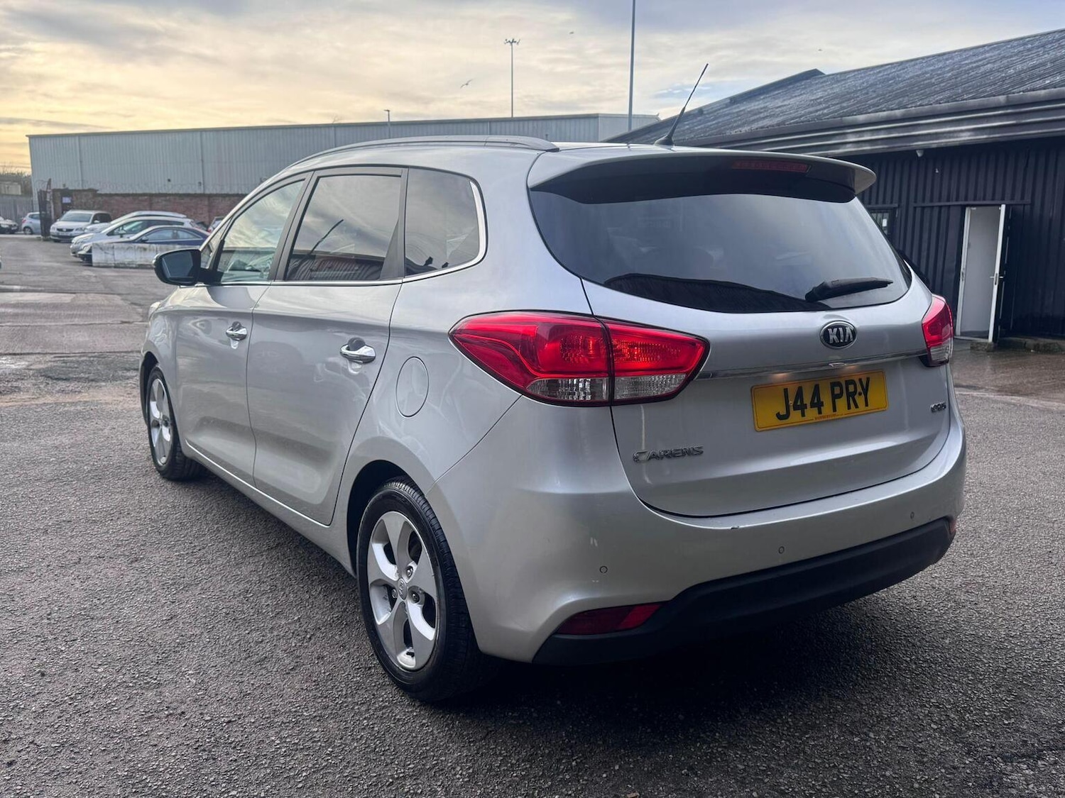 Used Kia Carens 2014 for sale - 77906395: Photo 3