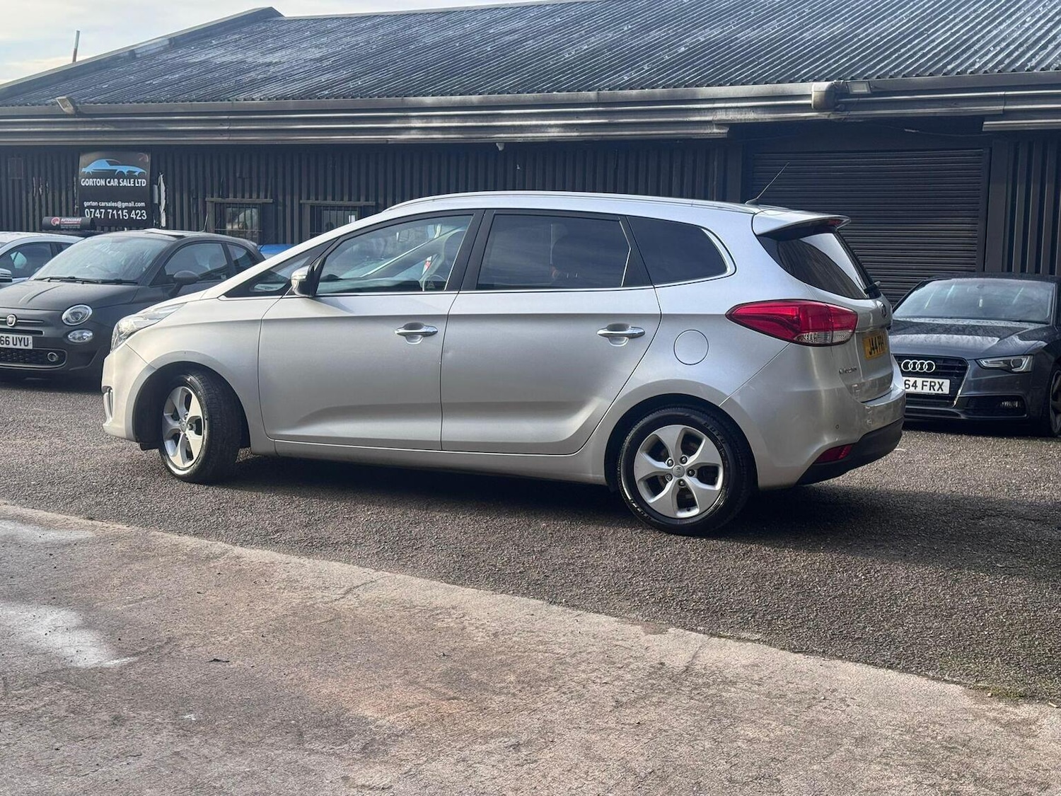 Used Kia Carens 2014 for sale - 77906395: Photo 7