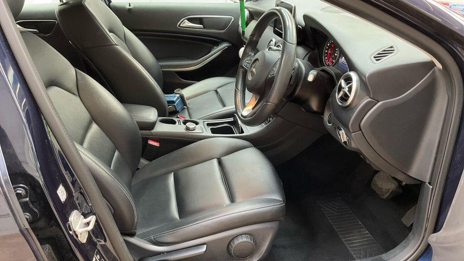 Used Mercedes-Benz A-Class 2017 for sale - 78070382: Photo 7