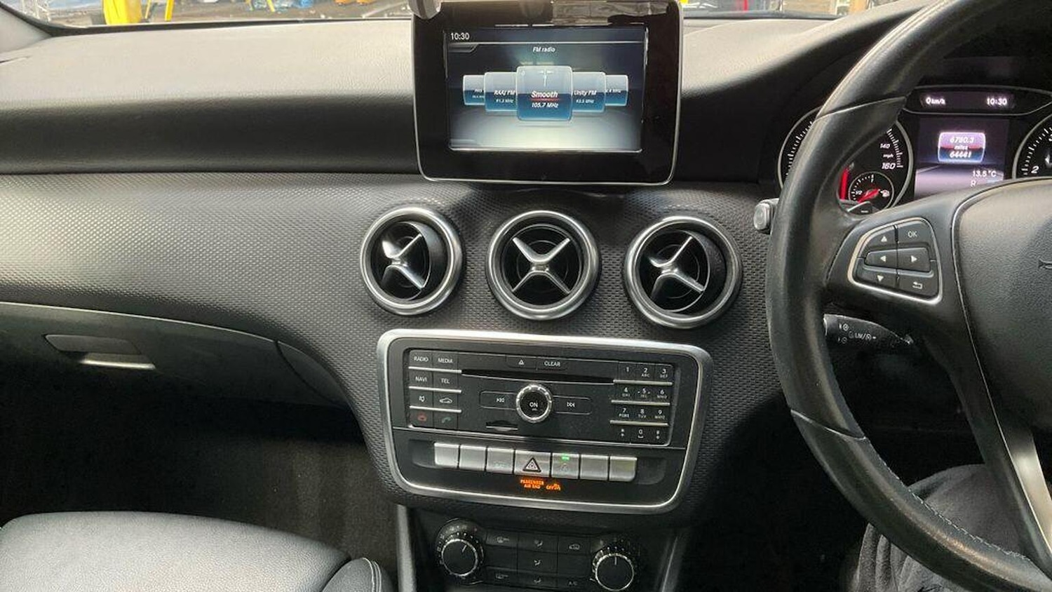 Used Mercedes-Benz A-Class 2017 for sale - 78070382: Photo 9