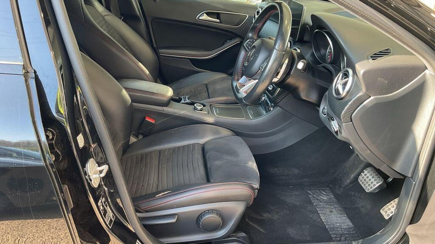 Used Mercedes-Benz A-Class 2017 for sale - 77991662: Photo 15