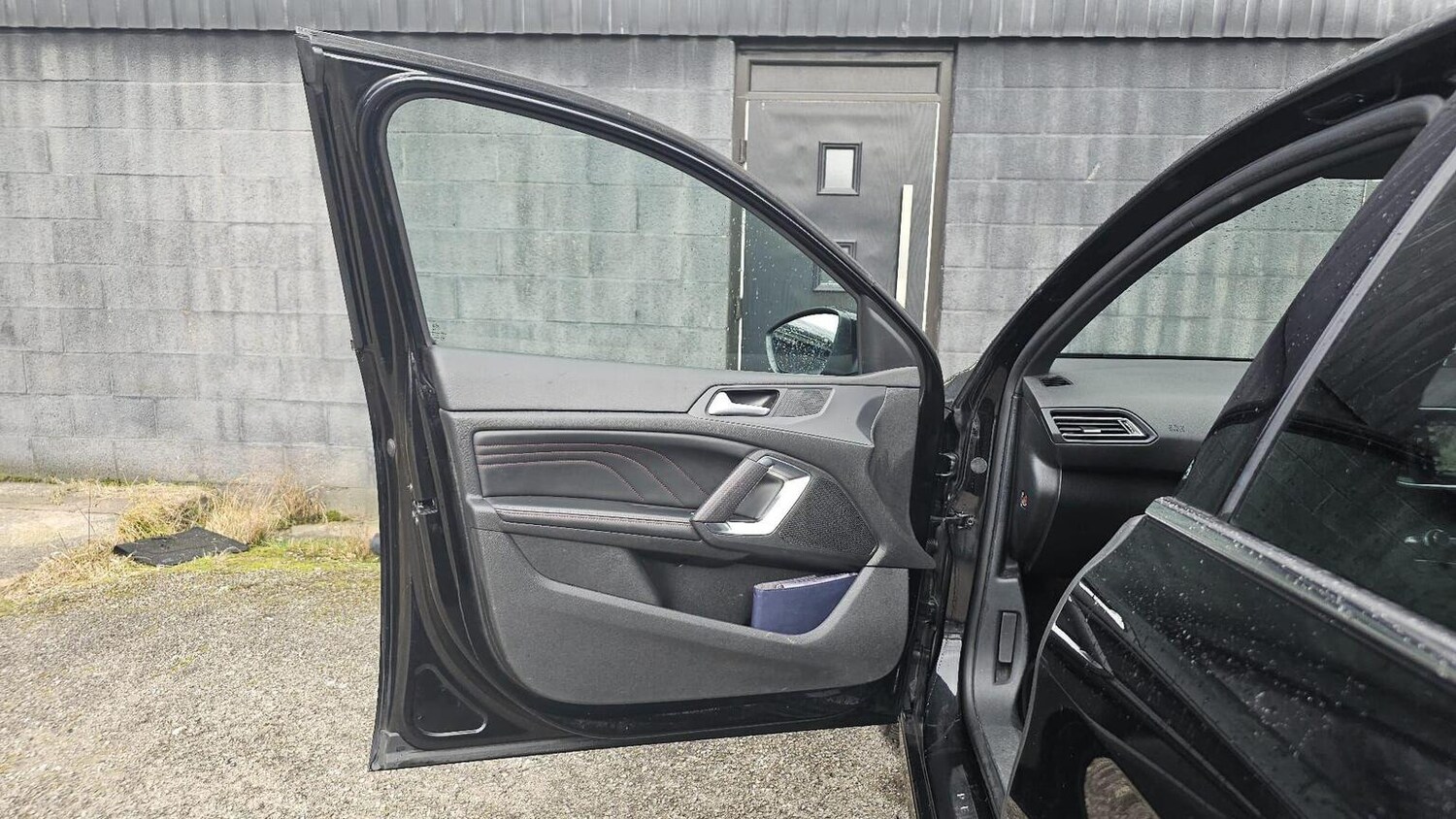 Used Peugeot 308 2016 for sale - 77906458: Photo 27