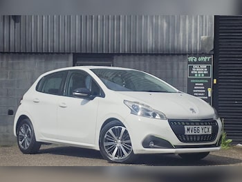 Used Peugeot 208 2016 for sale - 78815851: Photo