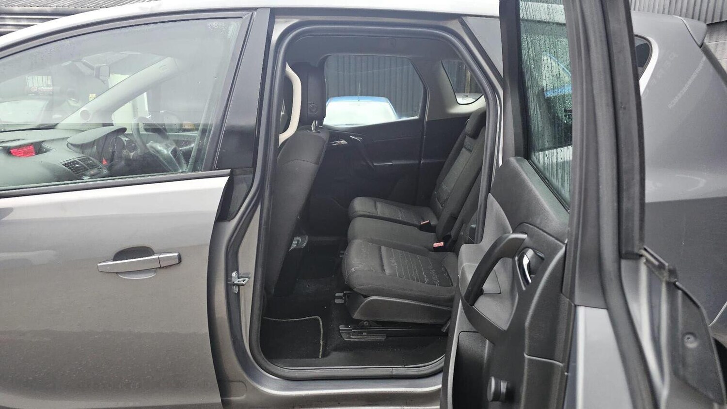 Used Vauxhall Meriva 2015 for sale - 77906429: Photo 24