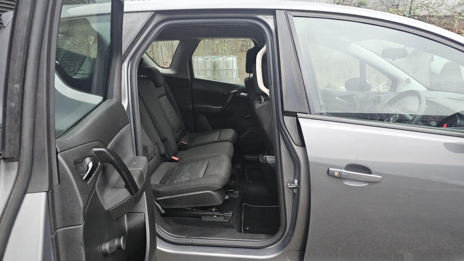 Used Vauxhall Meriva 2015 for sale - 77906429: Photo 28