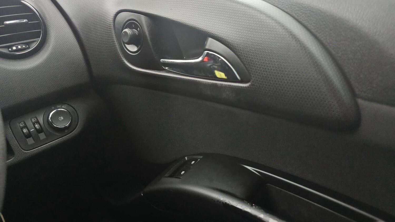 Used Vauxhall Meriva 2015 for sale - 77906429: Photo 30