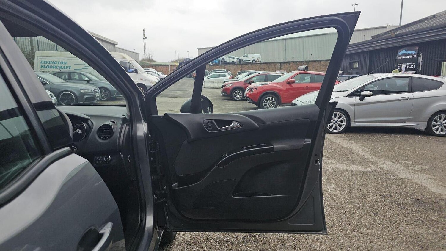 Used Vauxhall Meriva 2015 for sale - 77906429: Photo 37