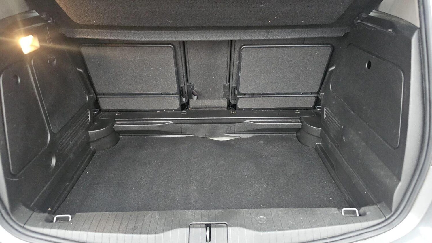 Used Vauxhall Meriva 2015 for sale - 77906429: Photo 47