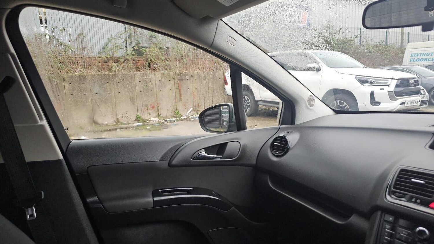 Used Vauxhall Meriva 2015 for sale - 77906429: Photo 52