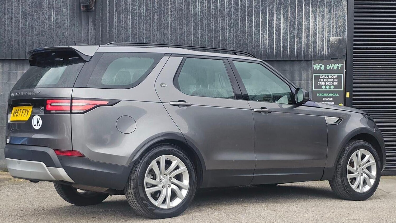 Used Land Rover Discovery 2017 for sale - 77906405: Photo 11