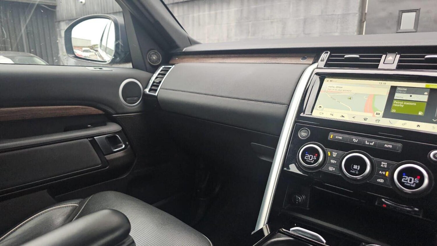 Used Land Rover Discovery 2017 for sale - 77906405: Photo 13