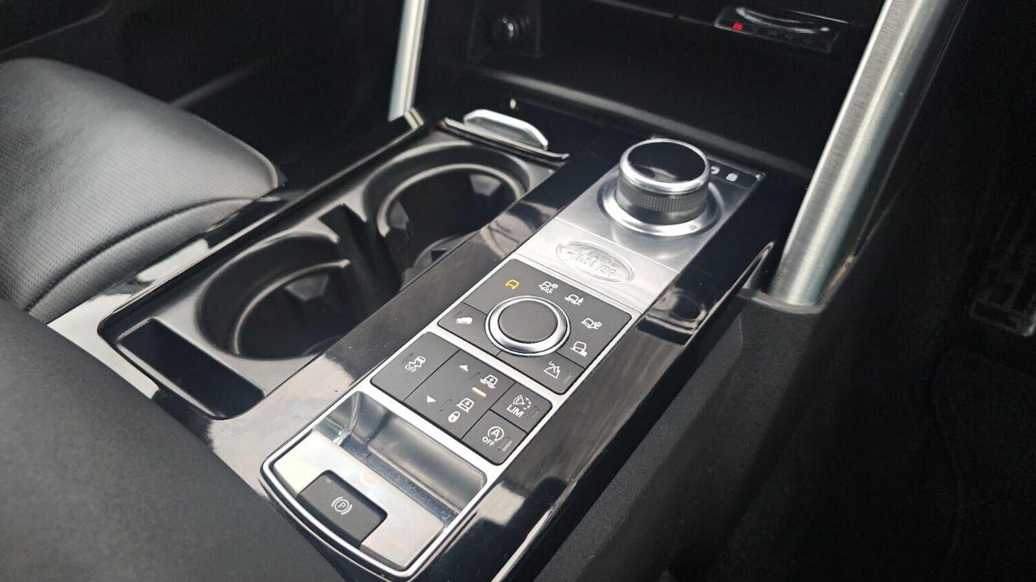 Used Land Rover Discovery 2017 for sale - 77906405: Photo 16