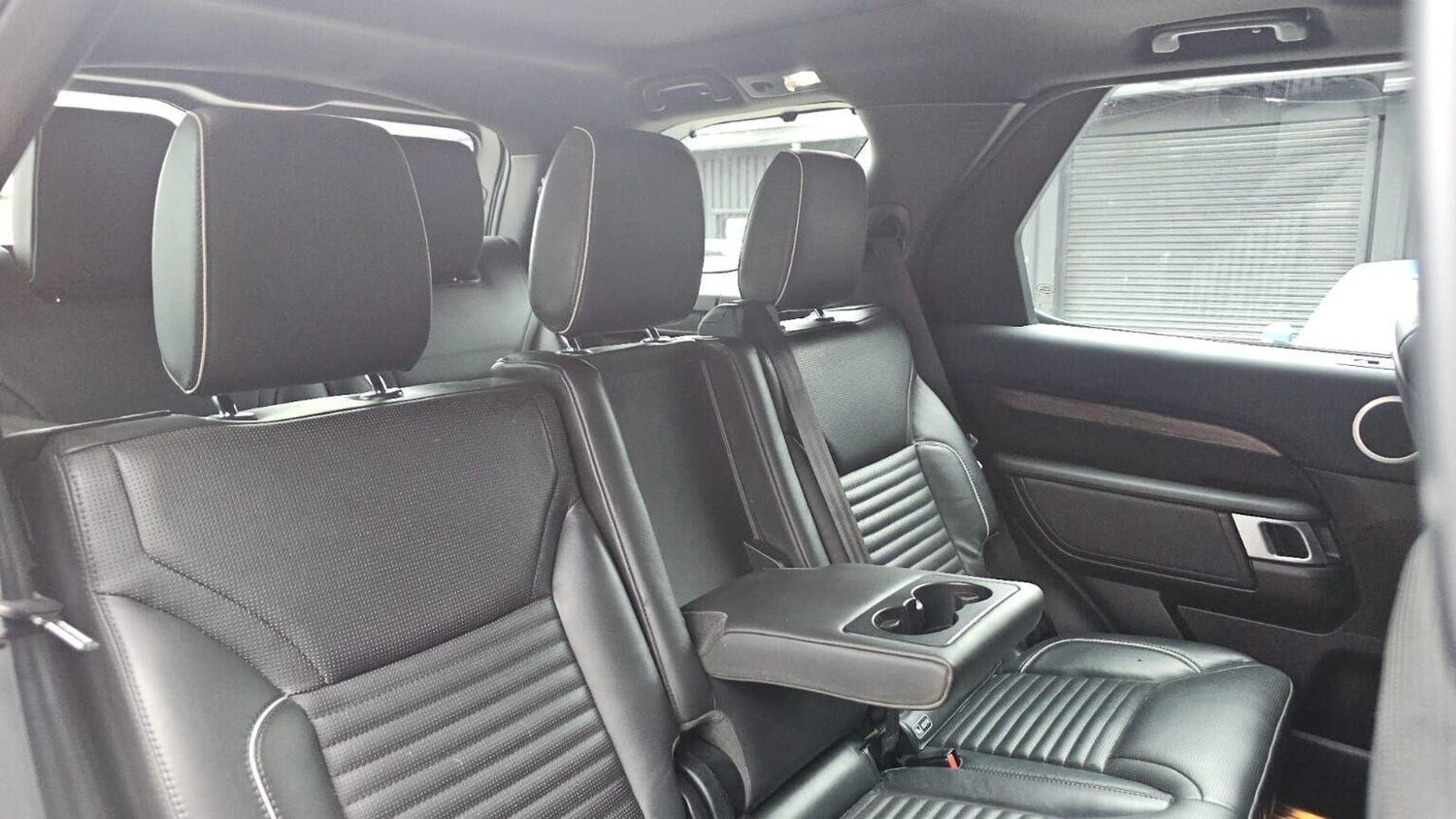 Used Land Rover Discovery 2017 for sale - 77906405: Photo 24