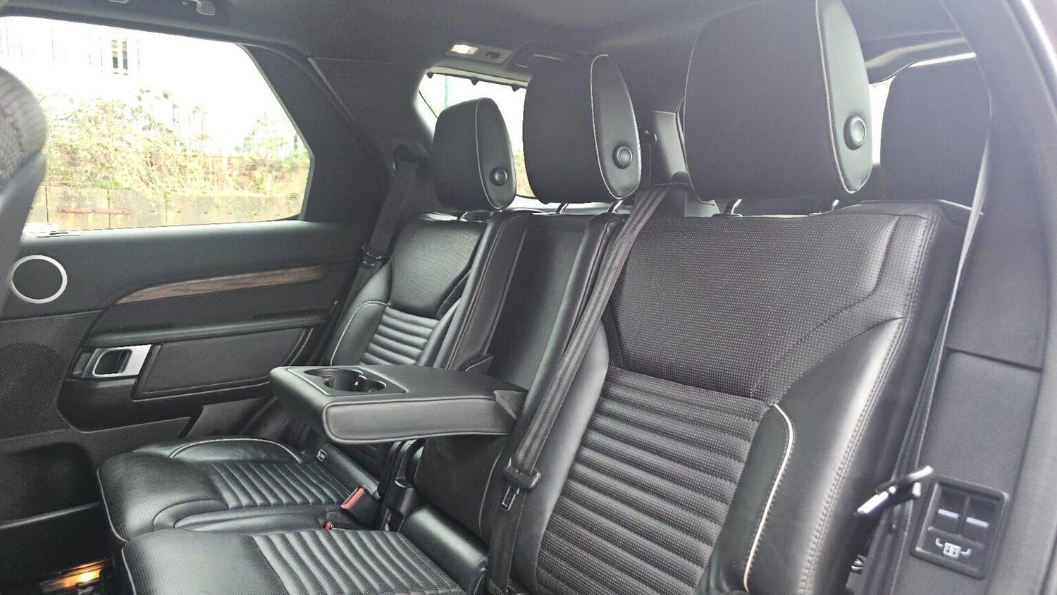 Used Land Rover Discovery 2017 for sale - 77906405: Photo 27