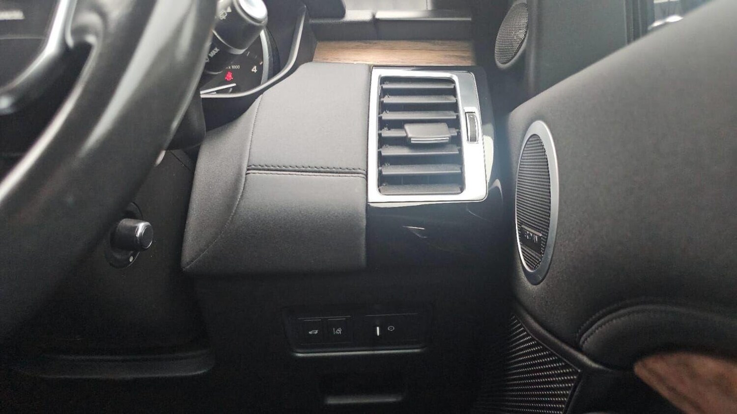 Used Land Rover Discovery 2017 for sale - 77906405: Photo 30