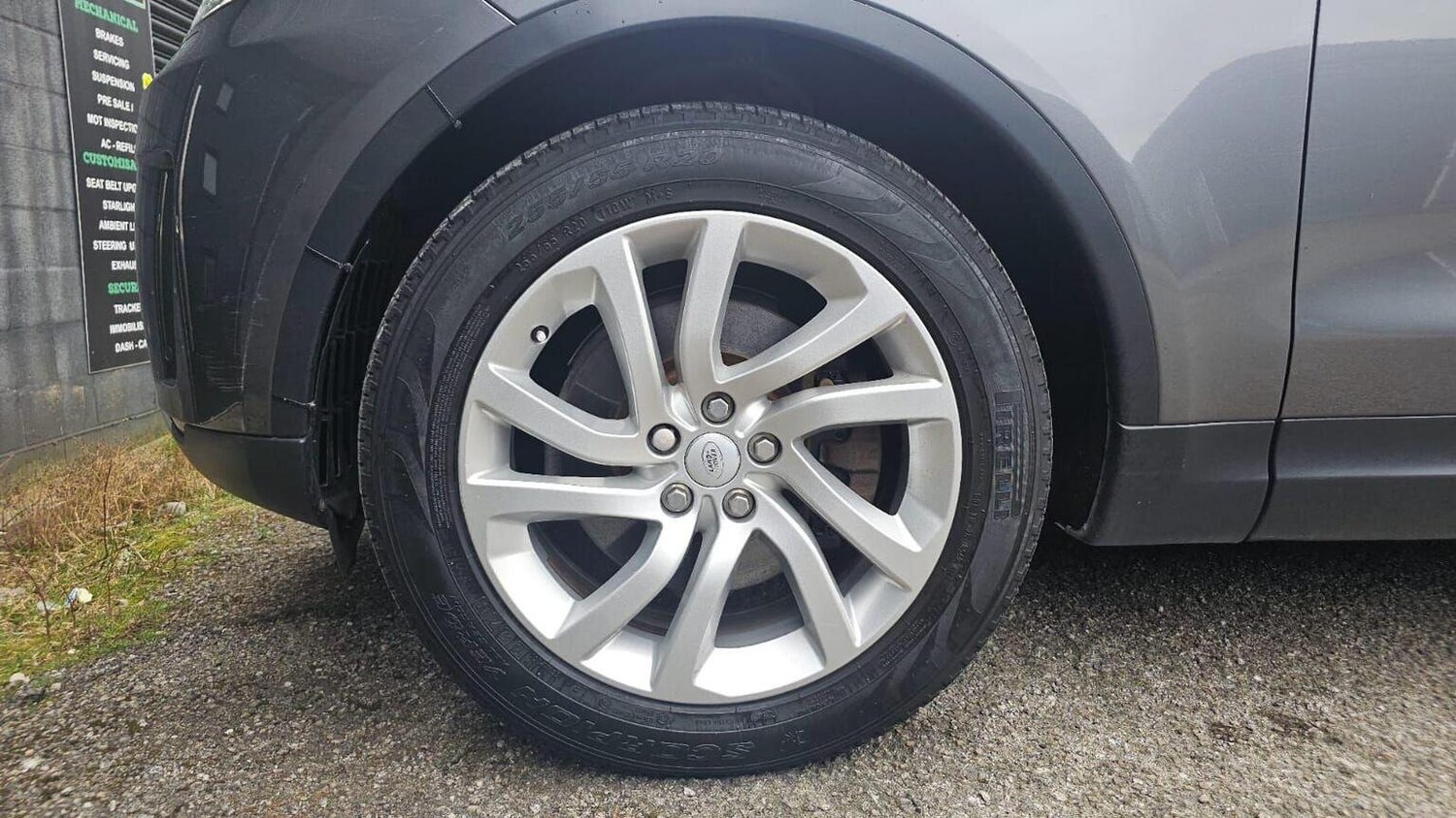 Used Land Rover Discovery 2017 for sale - 77906405: Photo 40