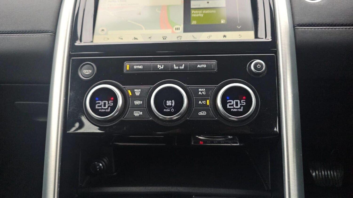 Used Land Rover Discovery 2017 for sale - 77906405: Photo 43