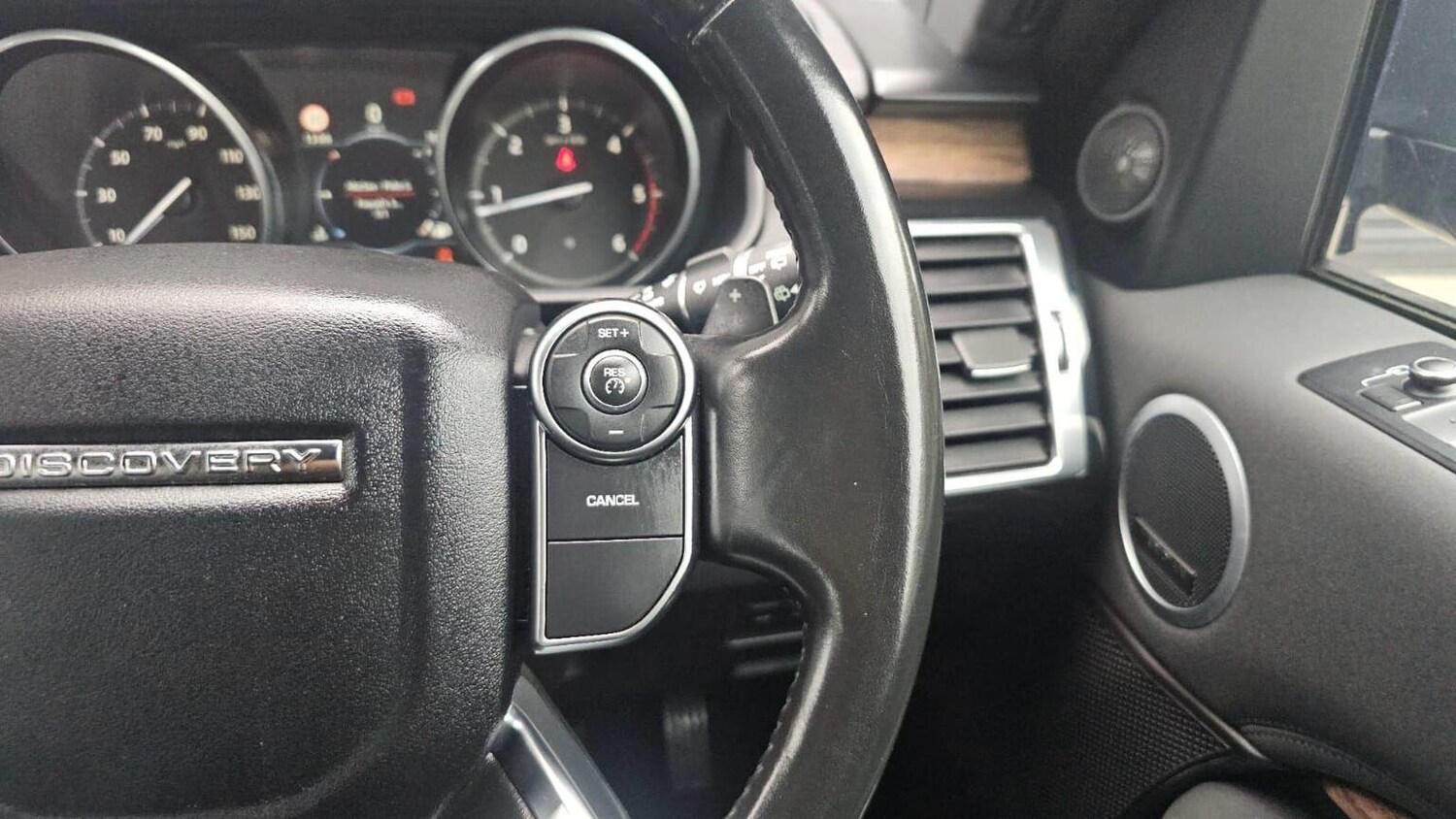 Used Land Rover Discovery 2017 for sale - 77906405: Photo 47