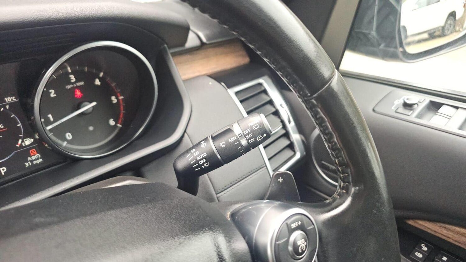 Used Land Rover Discovery 2017 for sale - 77906405: Photo 50