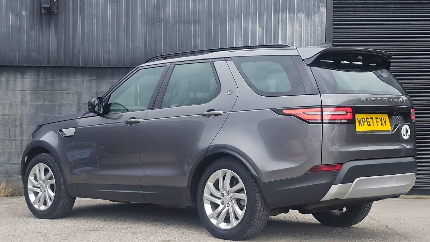 Used Land Rover Discovery 2017 for sale - 77906405: Photo 7