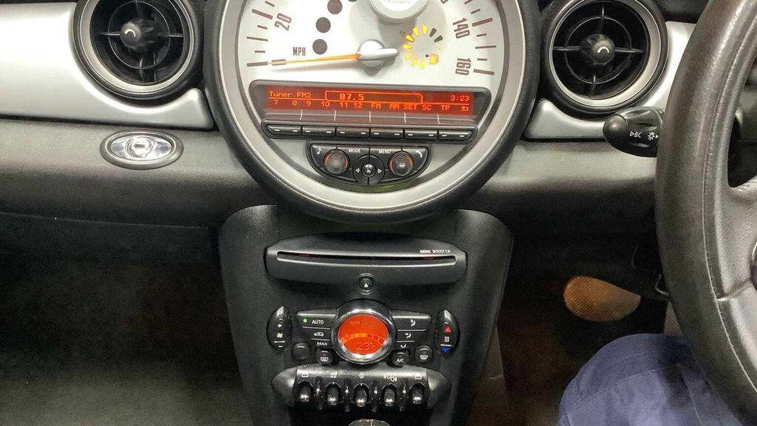 Used MINI Convertible 2013 for sale - 77906387: Photo 10