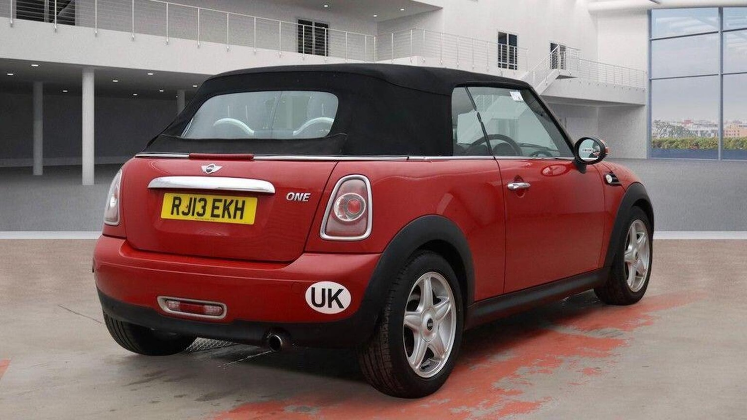 Used MINI Convertible 2013 for sale - 77906387: Photo 7