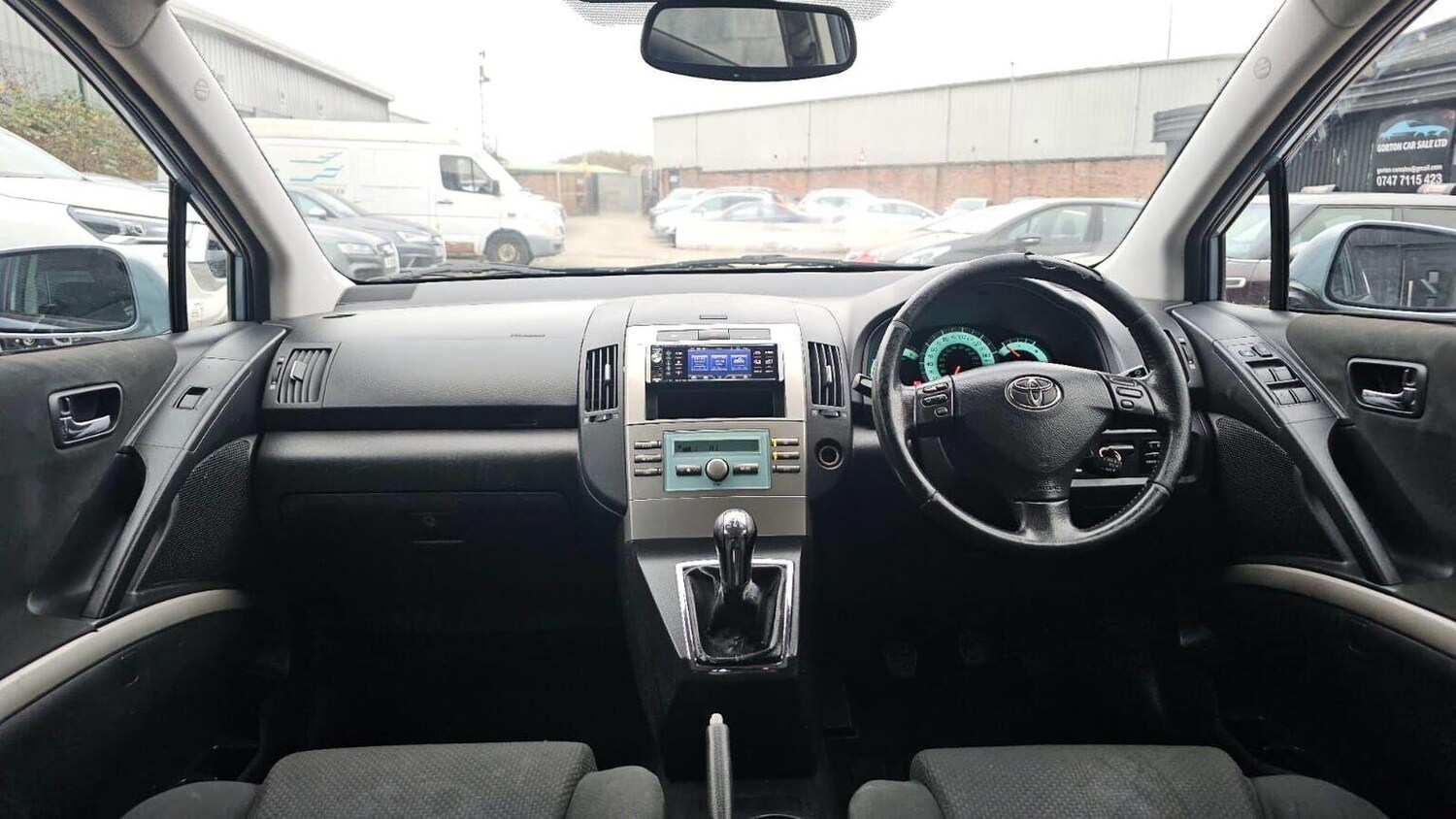 Used Toyota Corolla Verso 2005 for sale - 77906440: Photo 12