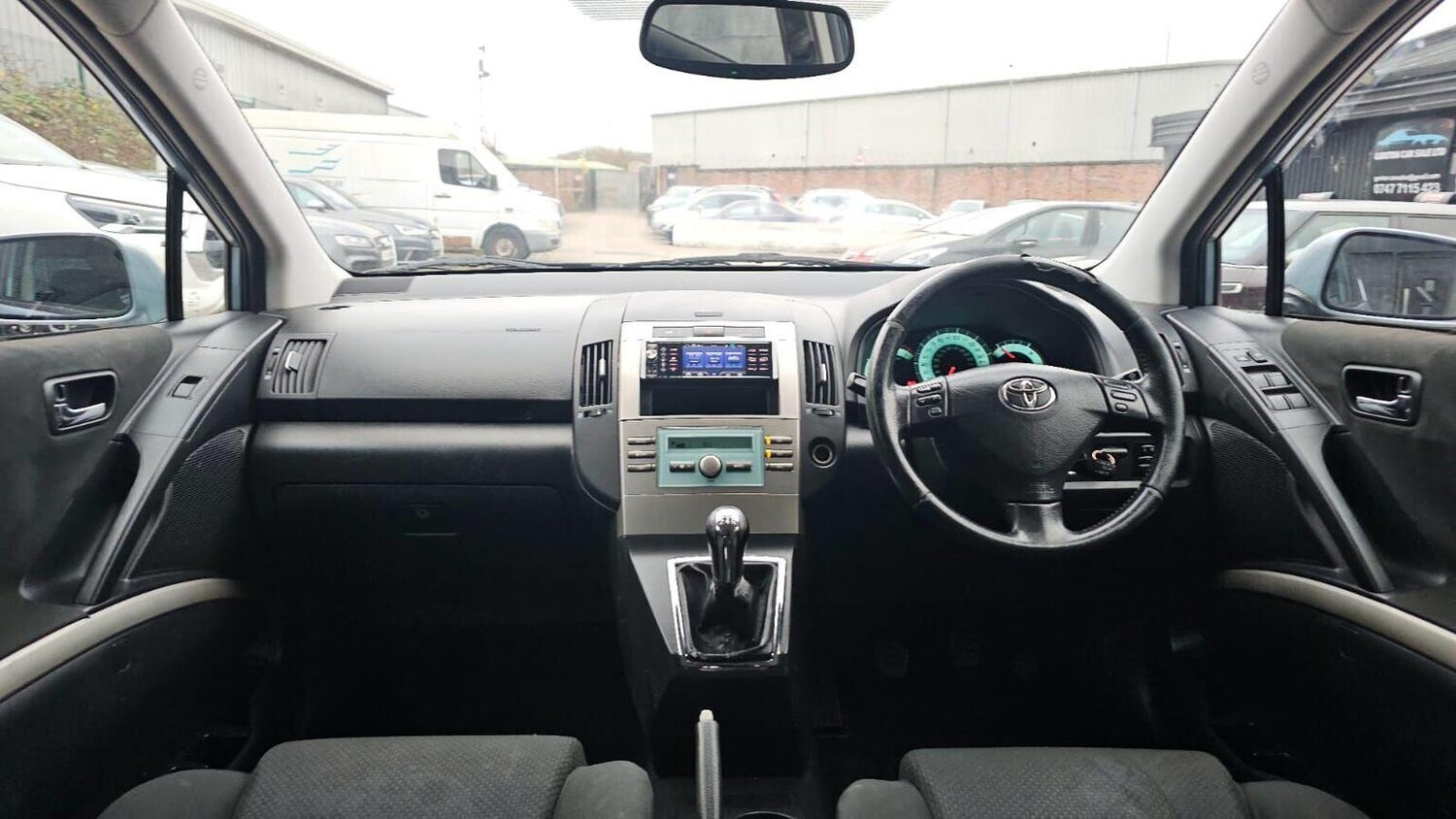 Used Toyota Corolla Verso 2005 for sale - 77906440: Photo 13