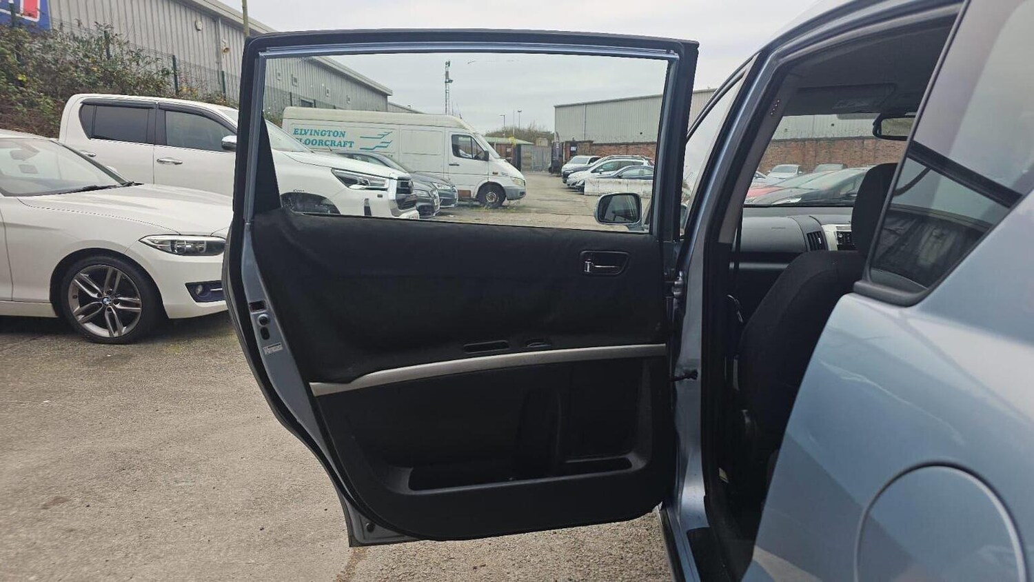 Used Toyota Corolla Verso 2005 for sale - 77906440: Photo 32