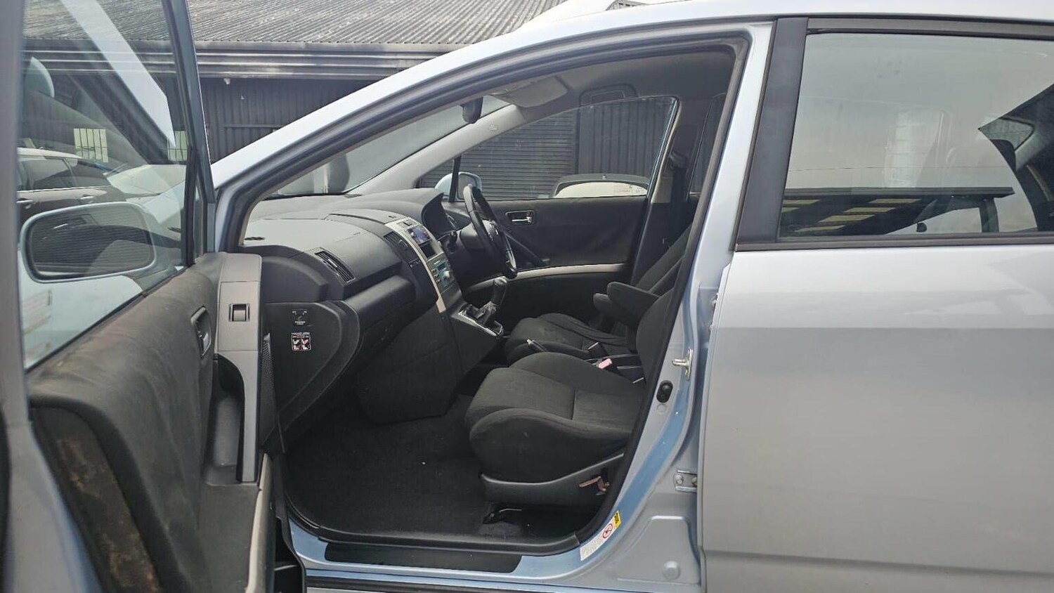 Used Toyota Corolla Verso 2005 for sale - 77906440: Photo 43