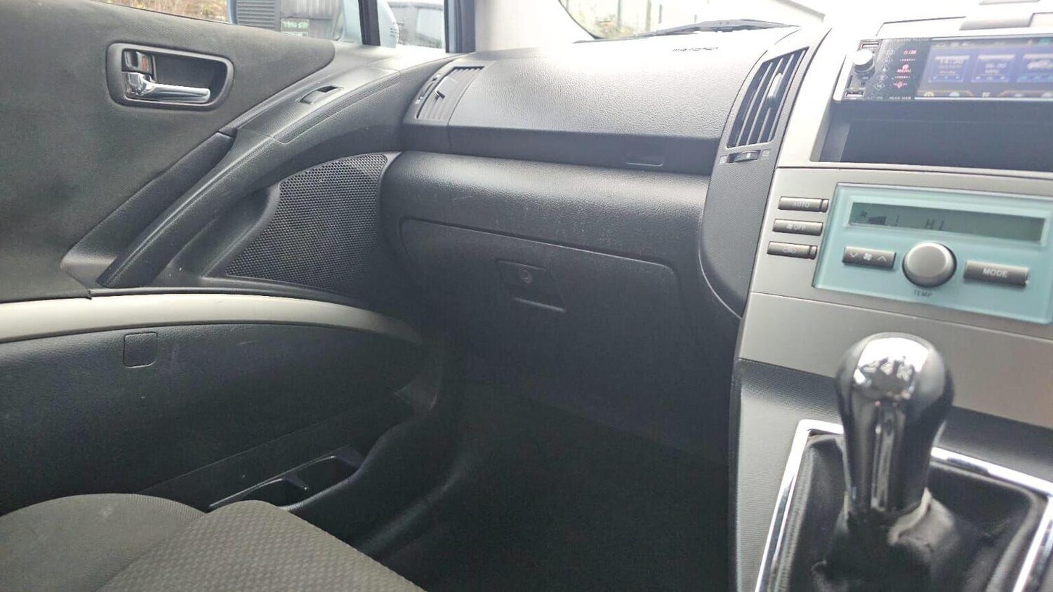 Used Toyota Corolla Verso 2005 for sale - 77906440: Photo 48