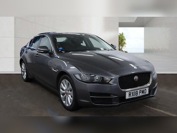 Used Jaguar XE 2018 for sale - 78414764: Photo
