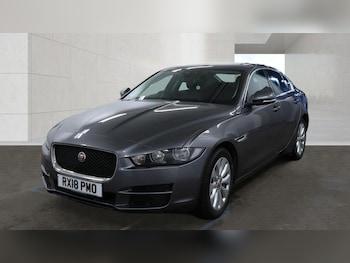 Used Jaguar XE 2018 for sale - 78414764: Photo