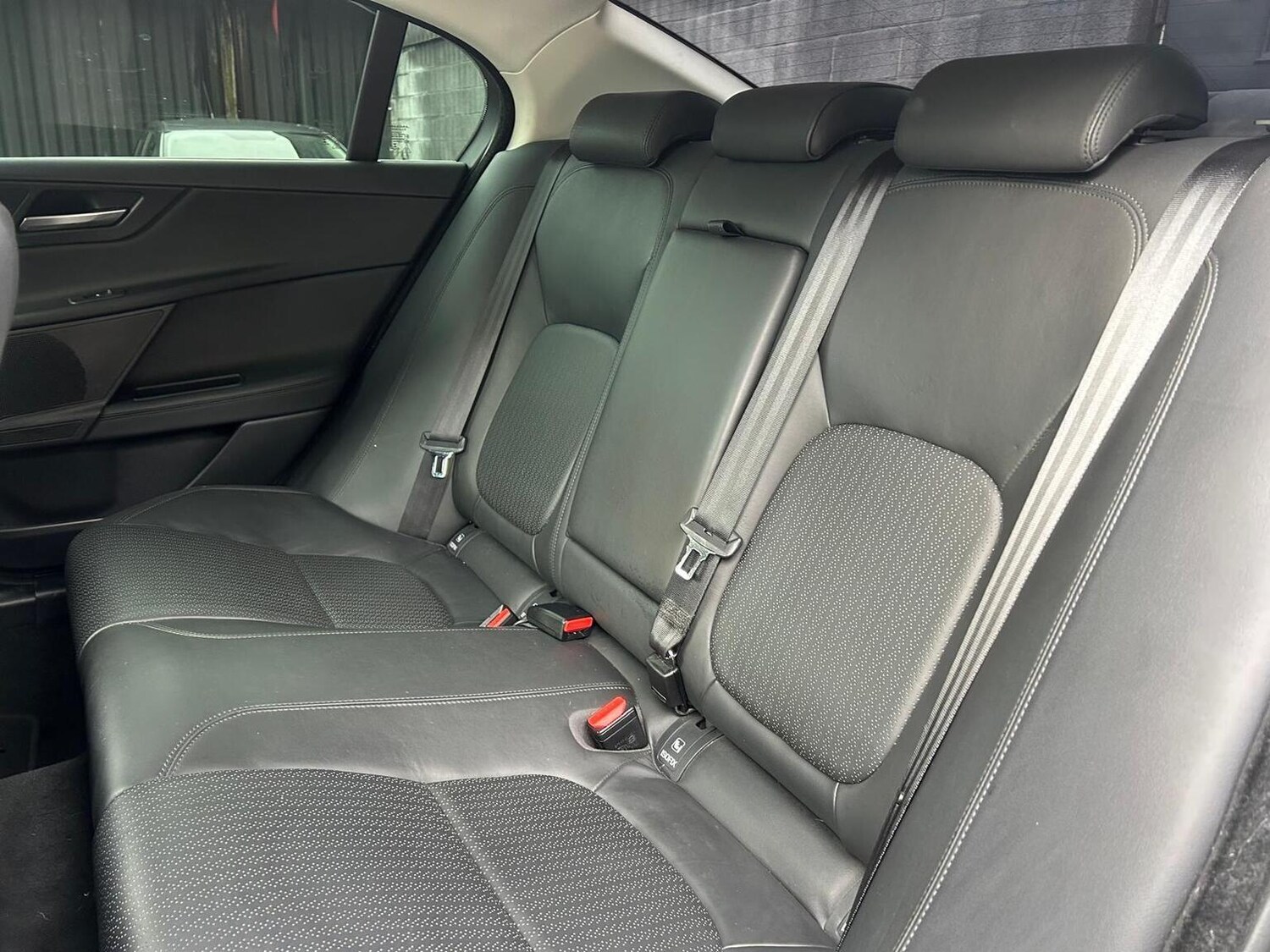 Used Jaguar XE 2017 for sale - 77906426: Photo 17