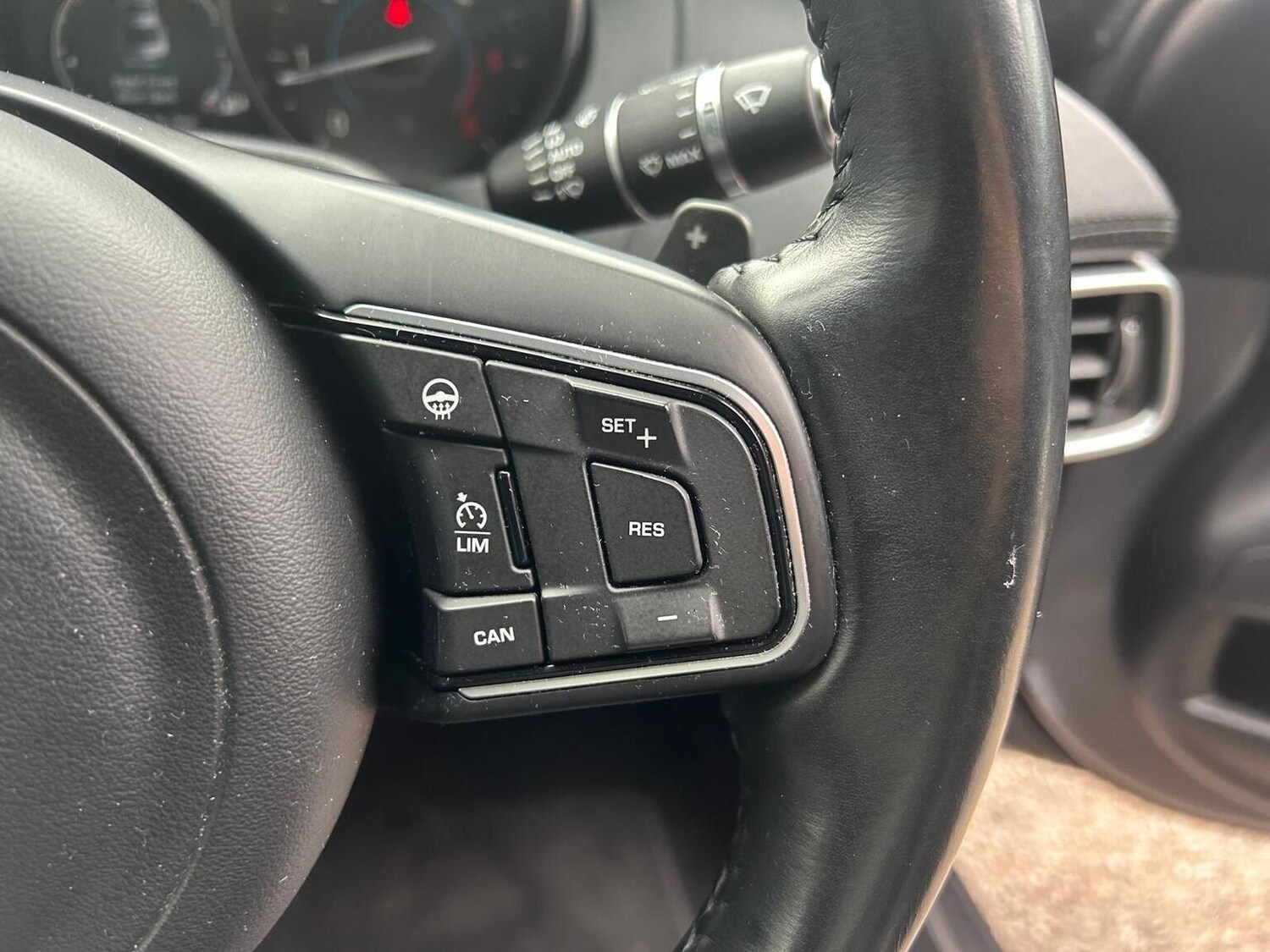 Used Jaguar XE 2017 for sale - 77906426: Photo 18