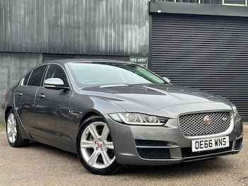 Used Jaguar XE 2017 for sale - 77906426: Photo