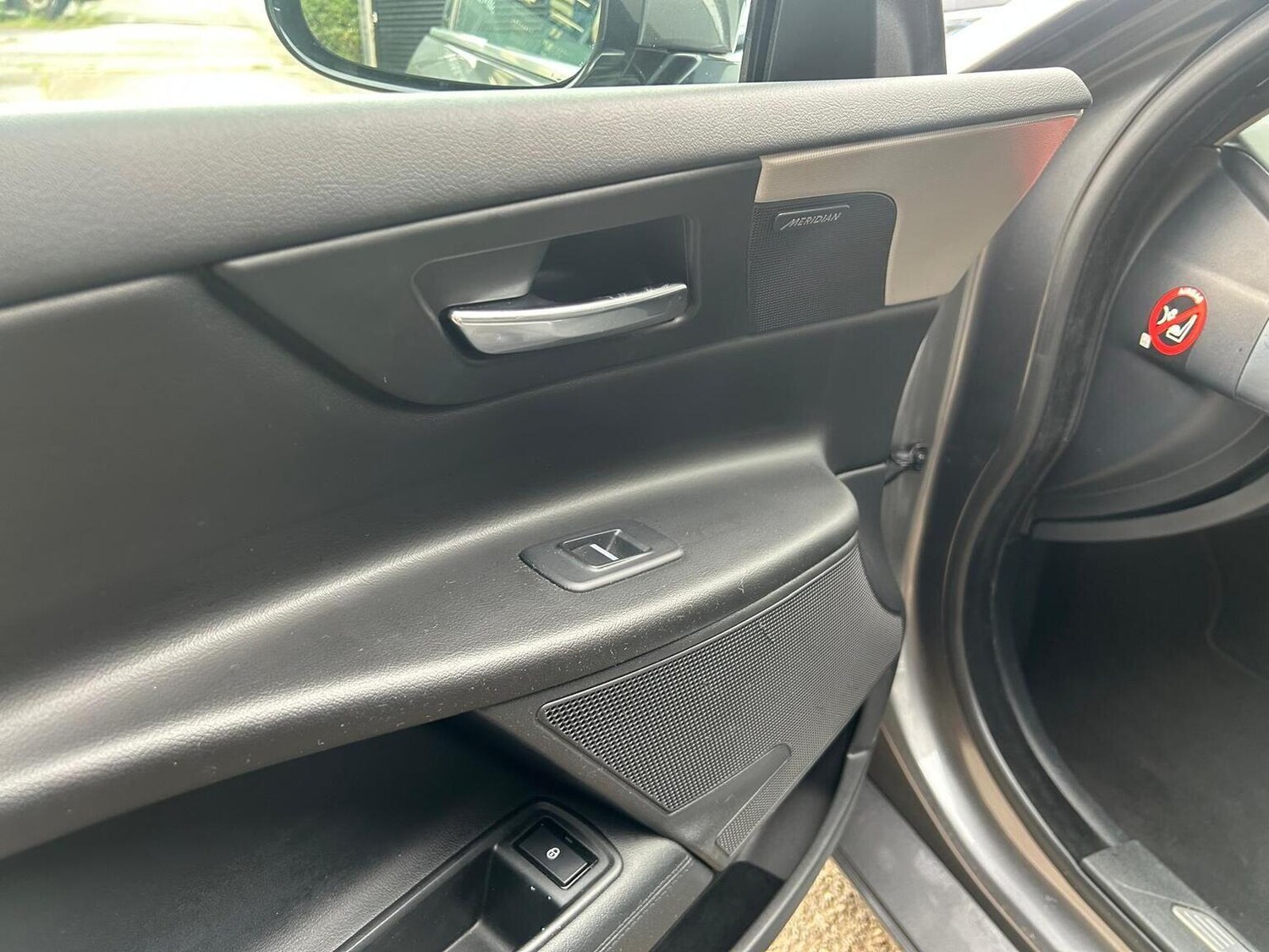 Used Jaguar XE 2017 for sale - 77906426: Photo 32