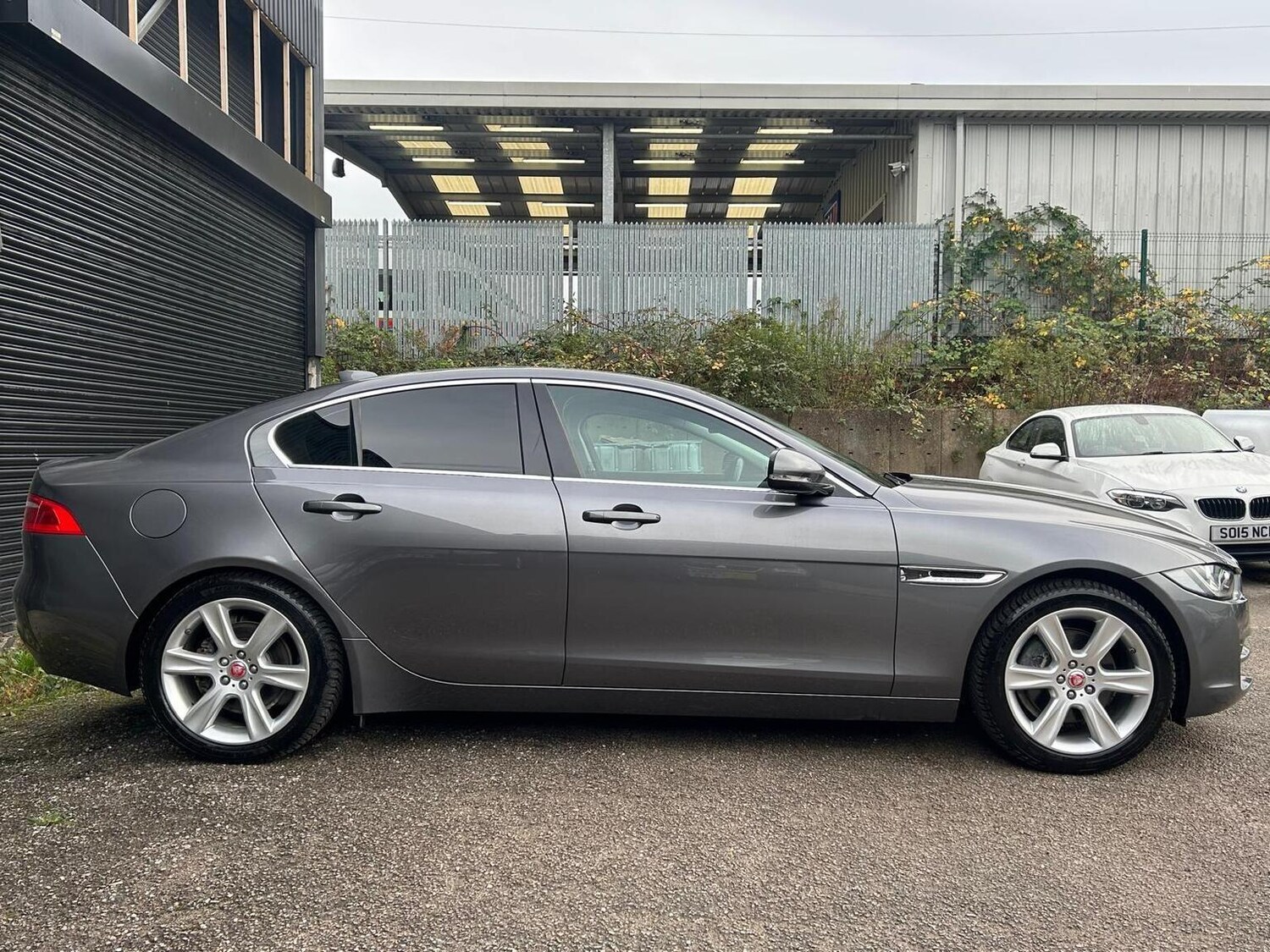 Used Jaguar XE 2017 for sale - 77906426: Photo 8