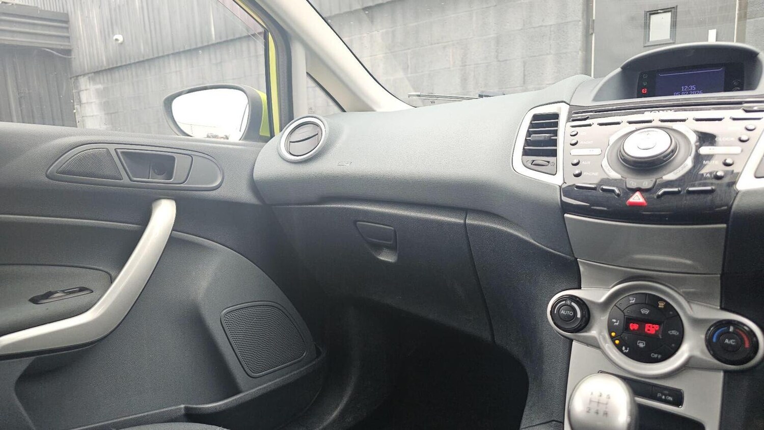 Used Ford Fiesta 2011 for sale - 77906404: Photo 14