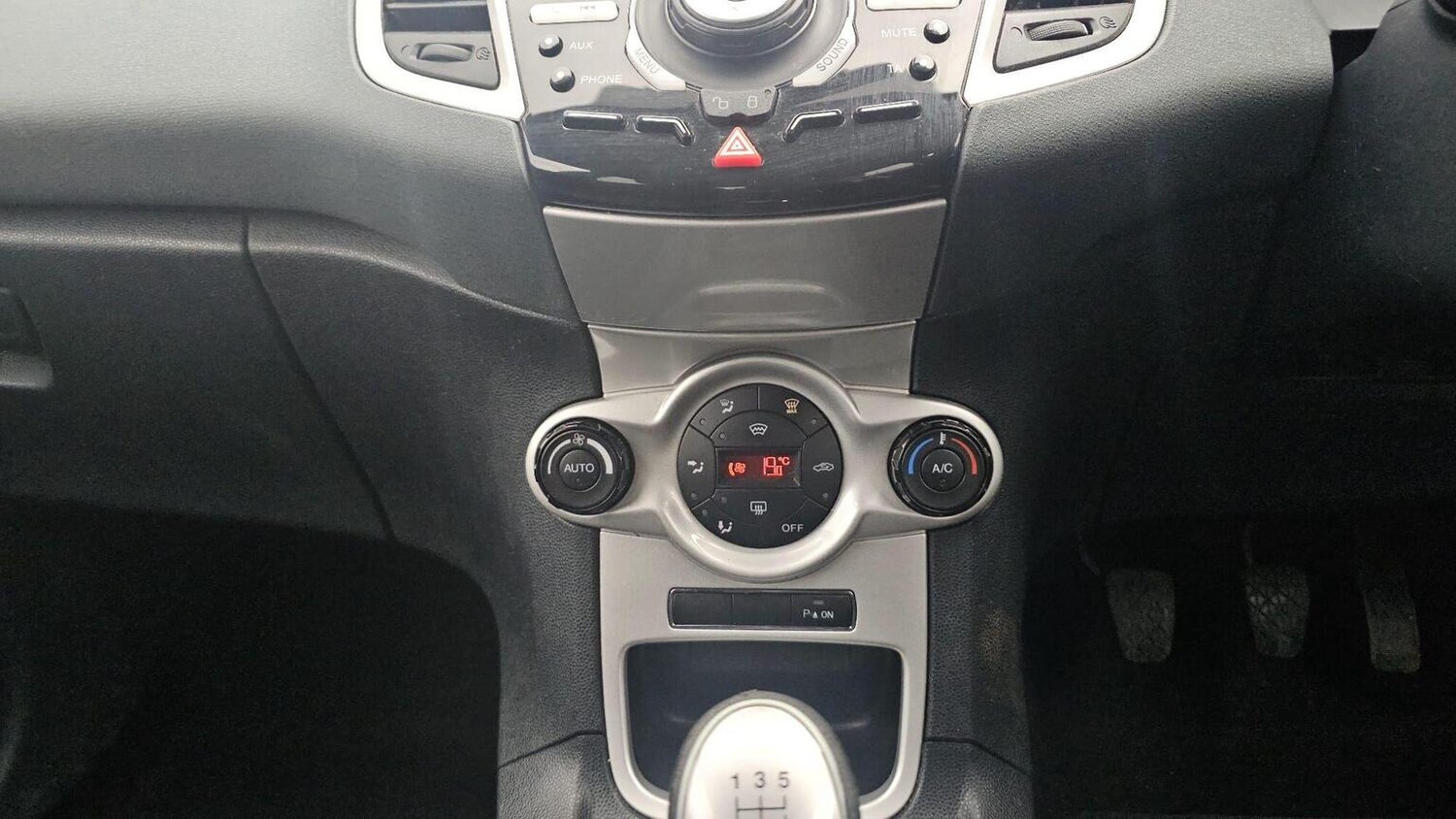 Used Ford Fiesta 2011 for sale - 77906404: Photo 16