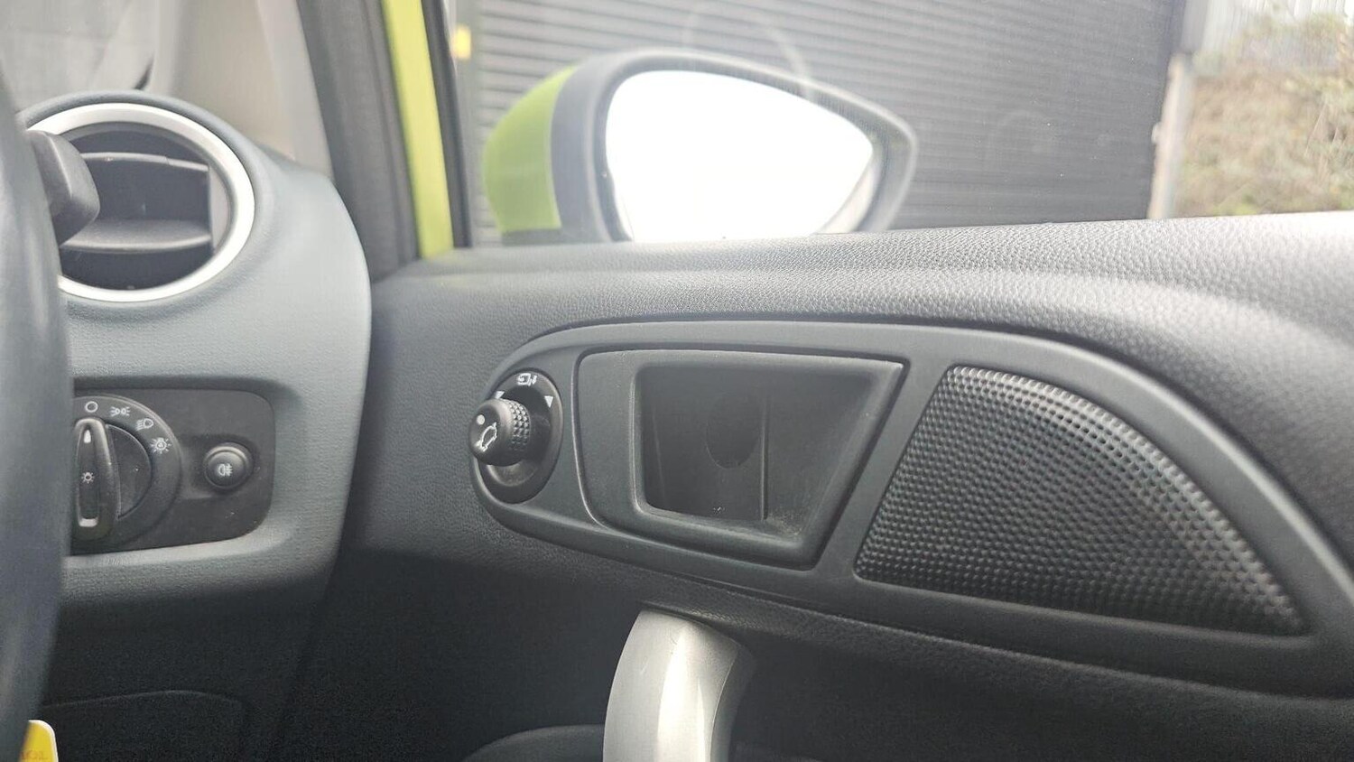 Used Ford Fiesta 2011 for sale - 77906404: Photo 29