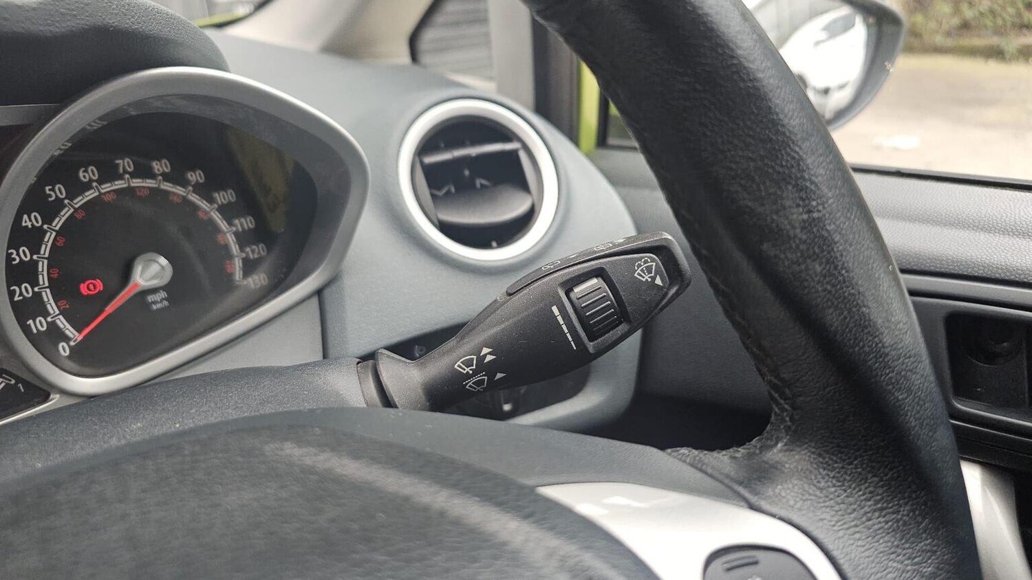 Used Ford Fiesta 2011 for sale - 77906404: Photo 31