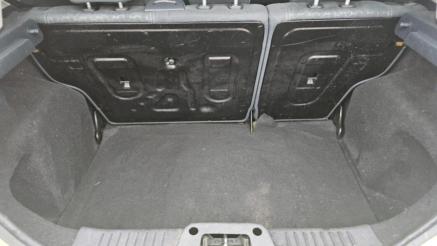 Used Ford Fiesta 2011 for sale - 77906404: Photo 40