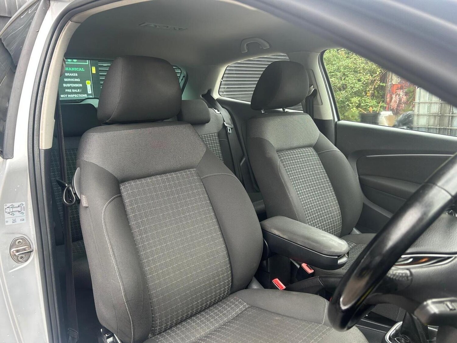 Used Volkswagen Polo 2015 for sale - 77906413: Photo 15