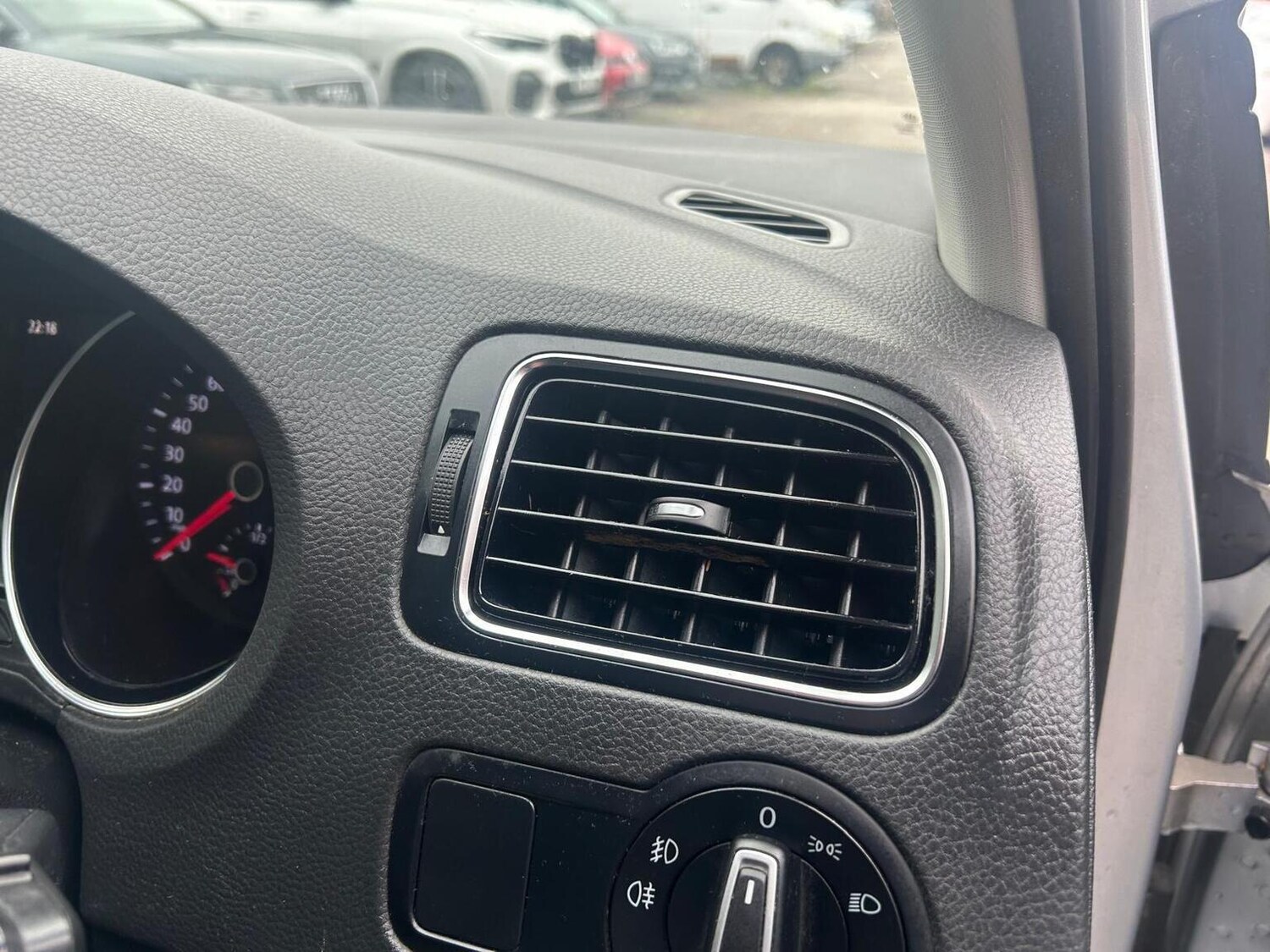 Used Volkswagen Polo 2015 for sale - 77906413: Photo 19