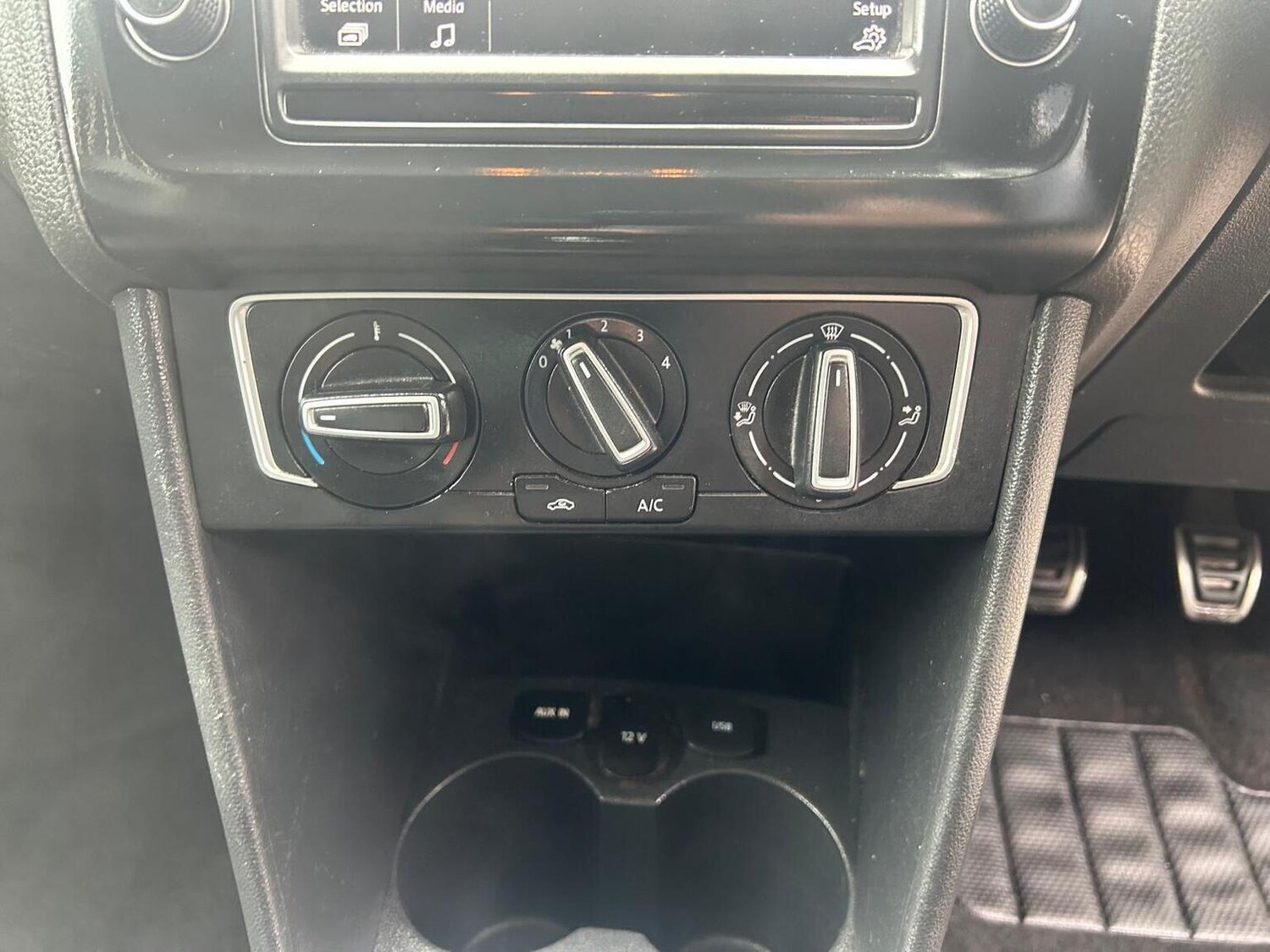 Used Volkswagen Polo 2015 for sale - 77906413: Photo 25