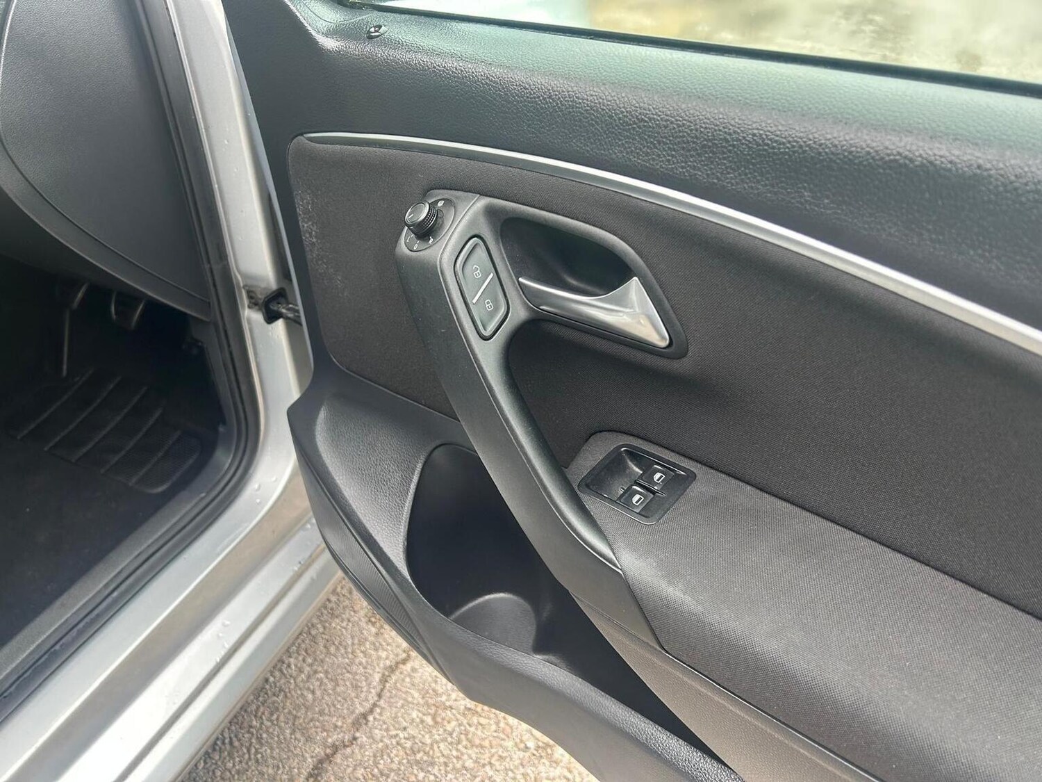 Used Volkswagen Polo 2015 for sale - 77906413: Photo 27